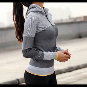 Hooded Running Jacket Pullover